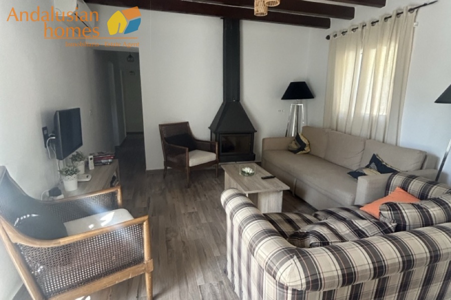 country house, casa rural, El Chorro, Caminito del Rey, Álora, Málaga, Andalusia, pool, piscina, olive trees, olivos, rural property, casa de campo, hiking, senderismo, lakes, lagos, vacation home, casa de vacaciones, tranquility, tranquilidad, outdoor living, vida al aire libre