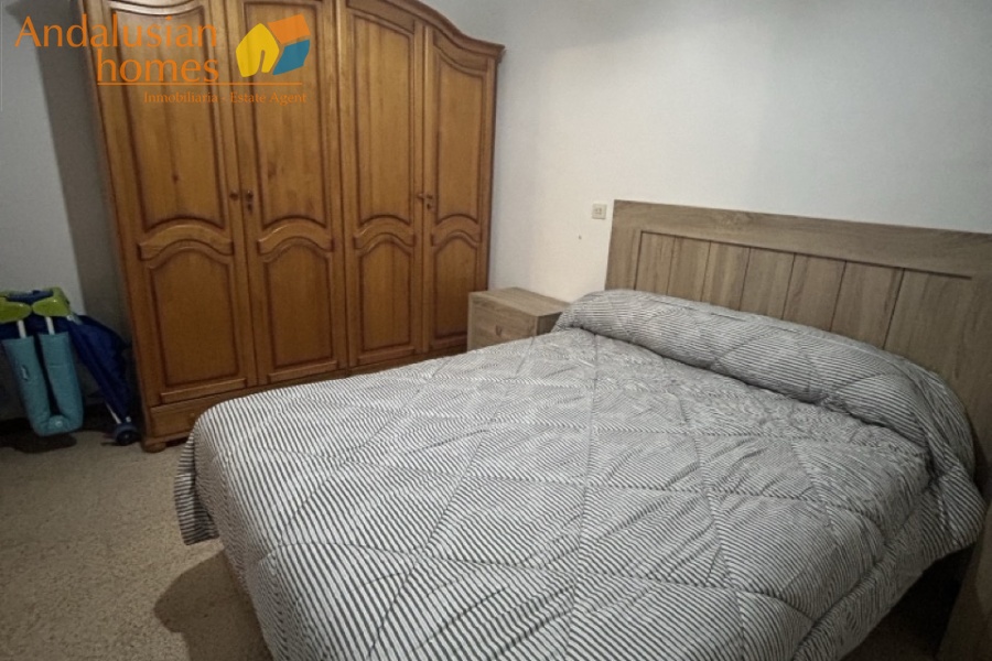 rustic farm, finca rústica, Álora property, property for sale Álora, countryside house, casa de campo, guest house, casa de invitados, lemon grove, huerto de limones, spacious house, casa espaciosa, land for sale, terreno en venta, rural retreat, retiro rural, modern renovation, renovación moderna, Andalusian farm, finca andaluza, private property, propiedad privada
