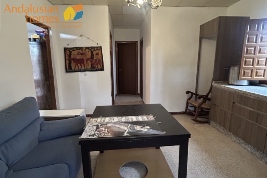 rustic farm, finca rústica, Álora property, property for sale Álora, countryside house, casa de campo, guest house, casa de invitados, lemon grove, huerto de limones, spacious house, casa espaciosa, land for sale, terreno en venta, rural retreat, retiro rural, modern renovation, renovación moderna, Andalusian farm, finca andaluza, private property, propiedad privada
