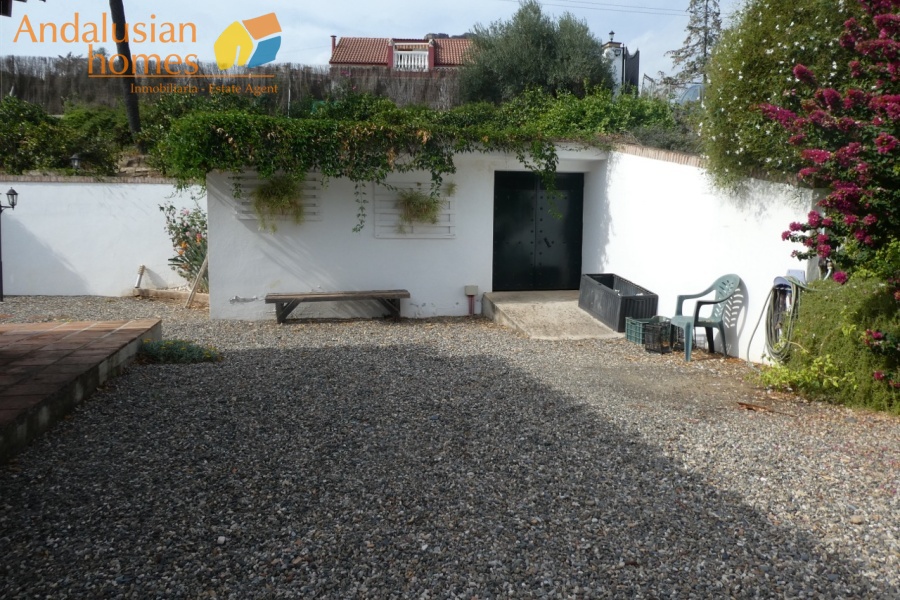 Álora property for sale, Andalusian estate, country house Spain, rural home Andalusia, villa with pool, private estate Spain, family home Andalusia, vacation home Spain, property with gardens, house with outbuildings, self-contained apartment, estate near Álora, luxury rural property, fruit trees property Spain, outdoor kitchen estate, investment property Andalusia, Spanish countryside villa, retreat near Málaga, estate with well, Spanish villa for sale
