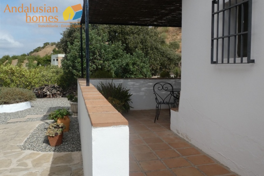 hotel for sale malaga, b&b for sale andalusia, boutique hotel for sale spain, country hotel for sale, guesthouse for sale costa del sol, rural hotel investment, bed and breakfast for sale spain, lifestyle business spain, property with pool and tennis court, historic hotel for sale, turnkey hospitality business, inland malaga property, country house with business potential.hotel en venta málaga, casa rural en venta andalucía, hotel boutique en venta españa, hostal en venta costa del sol, alojamiento rural en venta, inversión hotelera españa, bed and breakfast en venta, negocio turístico en venta, propiedad con piscina y pista de tenis, hotel histórico en venta, casa de campo con licencia turística, hotel rural andalucía, oportunidad de negocio hotelero.