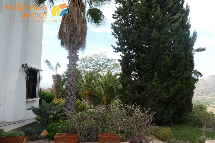 hotel for sale malaga, b&b for sale andalusia, boutique hotel for sale spain, country hotel for sale, guesthouse for sale costa del sol, rural hotel investment, bed and breakfast for sale spain, lifestyle business spain, property with pool and tennis court, historic hotel for sale, turnkey hospitality business, inland malaga property, country house with business potential.hotel en venta málaga, casa rural en venta andalucía, hotel boutique en venta españa, hostal en venta costa del sol, alojamiento rural en venta, inversión hotelera españa, bed and breakfast en venta, negocio turístico en venta, propiedad con piscina y pista de tenis, hotel histórico en venta, casa de campo con licencia turística, hotel rural andalucía, oportunidad de negocio hotelero.