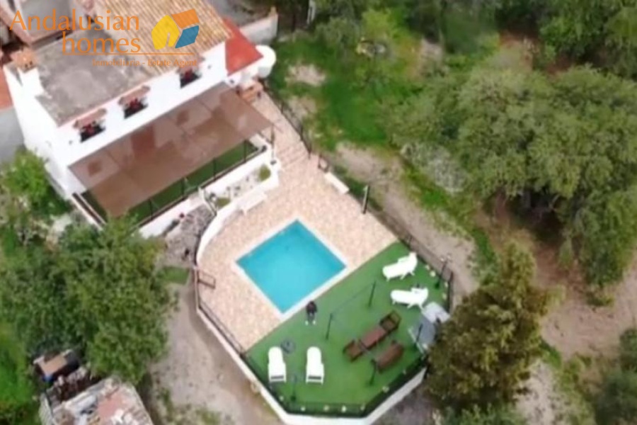 country homes for sale, casas de campo en venta, El Chorro property, Caminito del Rey, rural house Andalusia, casa rural Málaga, home and business opportunity, inversión turística España, holiday rental property, alojamiento rural, Booking.com 9.8 rating, mountain views, vistas a la montaña, private pool, piscina privada, property near Álora, finca for sale, turismo rural Andalucía, live and earn in Spain, vivir y trabajar en el campo