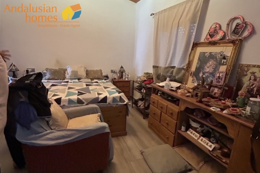 finca for sale los llanos, finca alora, country property alora, finca with land, olive grove property, rural property andalusia, renovation project spain, finca with outbuildings, canal water property, country house for sale malaga, spanish finca for renovation, finca near amenities, property with fruit trees