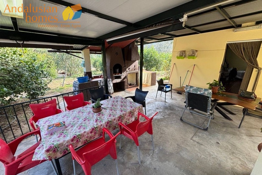 chalet for sale Álora, Las Mellizas property, country house Málaga, rural home for sale, finca Álora, house with pool Álora, property with well water, fruit trees property, peaceful rural retreat, fenced plot Álora, Andalusian countryside home, ready to move in chalet, Málaga real estate