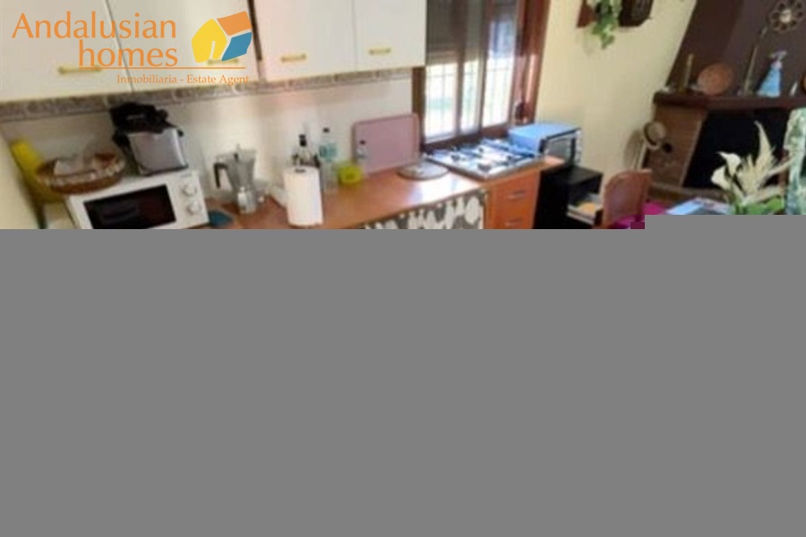 chalet for sale Álora, Las Mellizas property, country house Málaga, rural home for sale, finca Álora, house with pool Álora, property with well water, fruit trees property, peaceful rural retreat, fenced plot Álora, Andalusian countryside home, ready to move in chalet, Málaga real estate