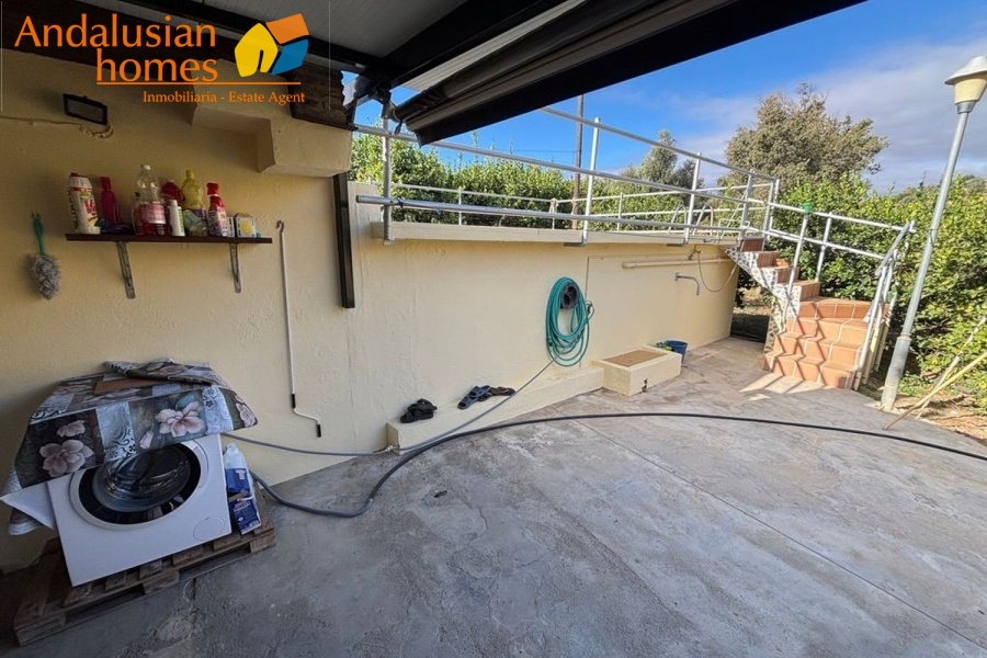chalet for sale Álora, Las Mellizas property, country house Málaga, rural home for sale, finca Álora, house with pool Álora, property with well water, fruit trees property, peaceful rural retreat, fenced plot Álora, Andalusian countryside home, ready to move in chalet, Málaga real estate