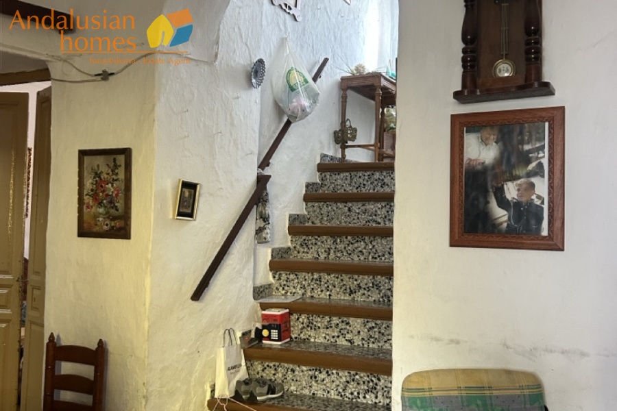 townhouse for sale, renovation project, property with potential, town centre property, roof terrace, castle views, character home, investment property, multi-entrance house, project home, fixer-upper, historic townhouse