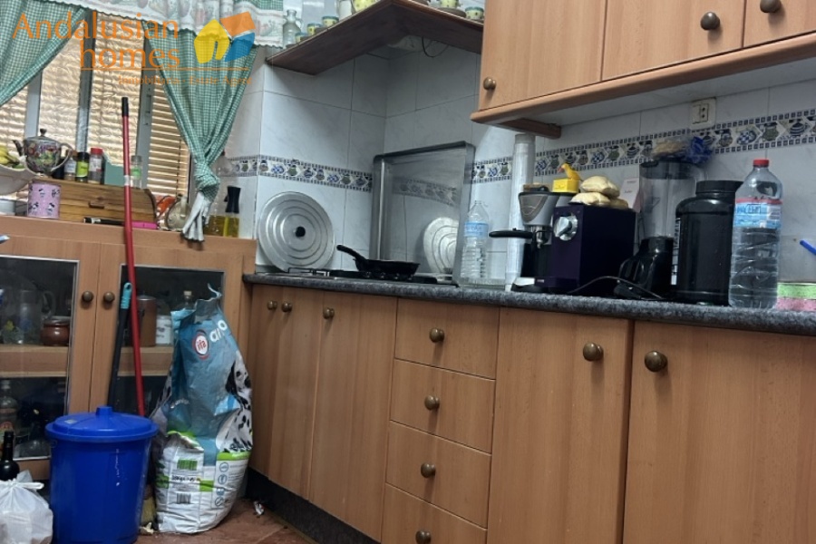 townhouse for sale, renovation project, property with potential, town centre property, roof terrace, castle views, character home, investment property, multi-entrance house, project home, fixer-upper, historic townhouse