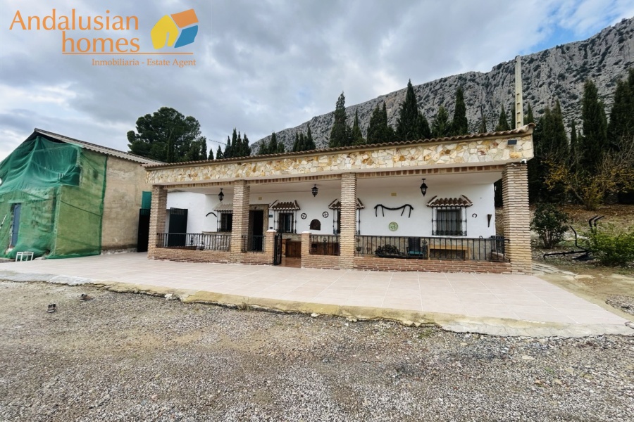 country house Los Angosturas, rural property Andalusia, house with mountain views, property with olive trees, country house near El Chorro, rural home Valle de Abdalajís, house with land Spain, countryside property with pool, private rural property, Andalusian country house