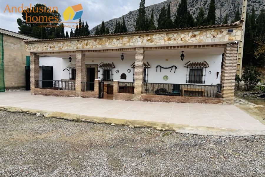 country house Los Angosturas, rural property Andalusia, house with mountain views, property with olive trees, country house near El Chorro, rural home Valle de Abdalajís, house with land Spain, countryside property with pool, private rural property, Andalusian country house