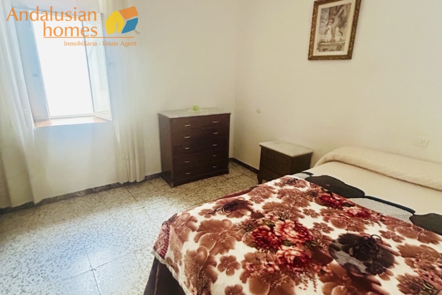 village house Álora, property for renovation Spain, village property Andalusia, house with two apartments, investment property Álora, traditional Spanish village house, property with terraces, town centre property Spain, renovation opportunity Andalusia