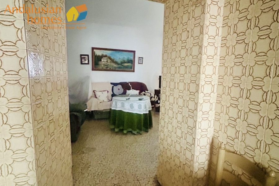 village house Álora, property for renovation Spain, village property Andalusia, house with two apartments, investment property Álora, traditional Spanish village house, property with terraces, town centre property Spain, renovation opportunity Andalusia