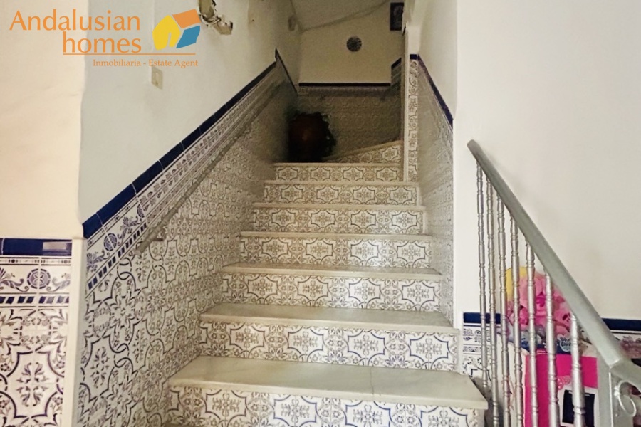 village house Álora, property for renovation Spain, village property Andalusia, house with two apartments, investment property Álora, traditional Spanish village house, property with terraces, town centre property Spain, renovation opportunity Andalusia
