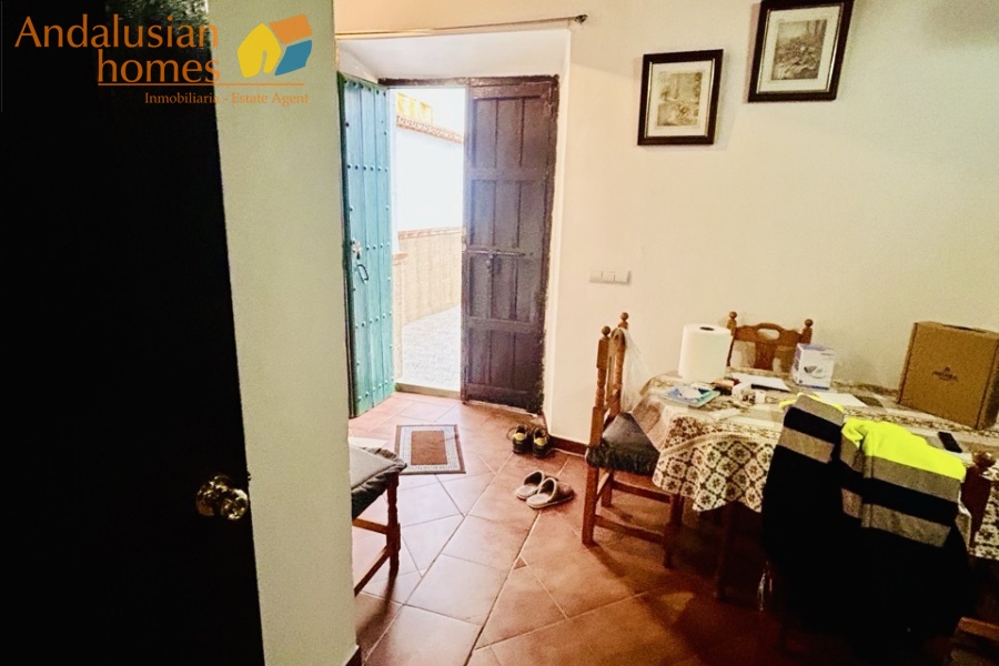 cortijo Valle de Abdalajís, traditional cortijo Andalusia, country property with olive trees, rural house for sale Spain, cortijo with land Málaga, country home near Álora, Andalusian farmhouse for sale, rural property with outbuildings