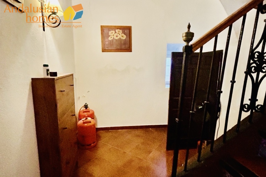 cortijo Valle de Abdalajís, traditional cortijo Andalusia, country property with olive trees, rural house for sale Spain, cortijo with land Málaga, country home near Álora, Andalusian farmhouse for sale, rural property with outbuildings