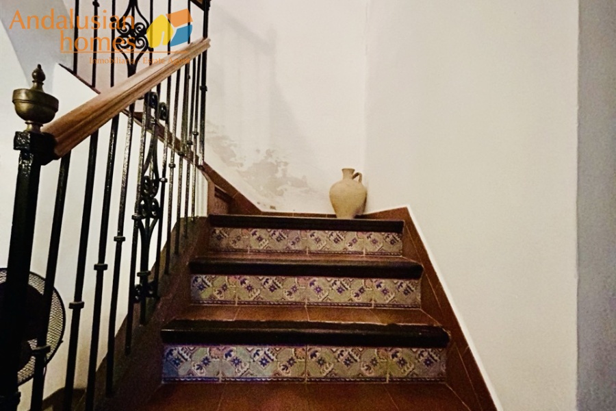 cortijo Valle de Abdalajís, traditional cortijo Andalusia, country property with olive trees, rural house for sale Spain, cortijo with land Málaga, country home near Álora, Andalusian farmhouse for sale, rural property with outbuildings
