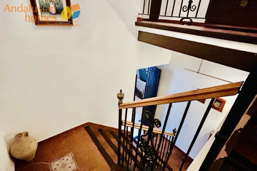 cortijo Valle de Abdalajís, traditional cortijo Andalusia, country property with olive trees, rural house for sale Spain, cortijo with land Málaga, country home near Álora, Andalusian farmhouse for sale, rural property with outbuildings