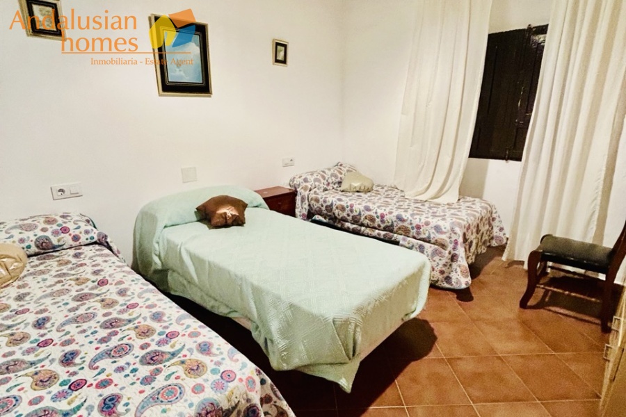 cortijo Valle de Abdalajís, traditional cortijo Andalusia, country property with olive trees, rural house for sale Spain, cortijo with land Málaga, country home near Álora, Andalusian farmhouse for sale, rural property with outbuildings