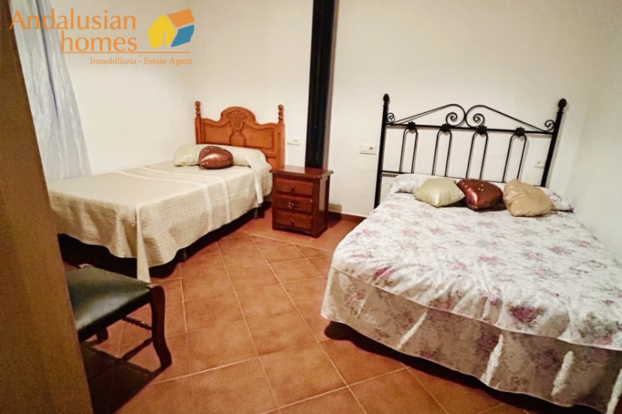 cortijo Valle de Abdalajís, traditional cortijo Andalusia, country property with olive trees, rural house for sale Spain, cortijo with land Málaga, country home near Álora, Andalusian farmhouse for sale, rural property with outbuildings