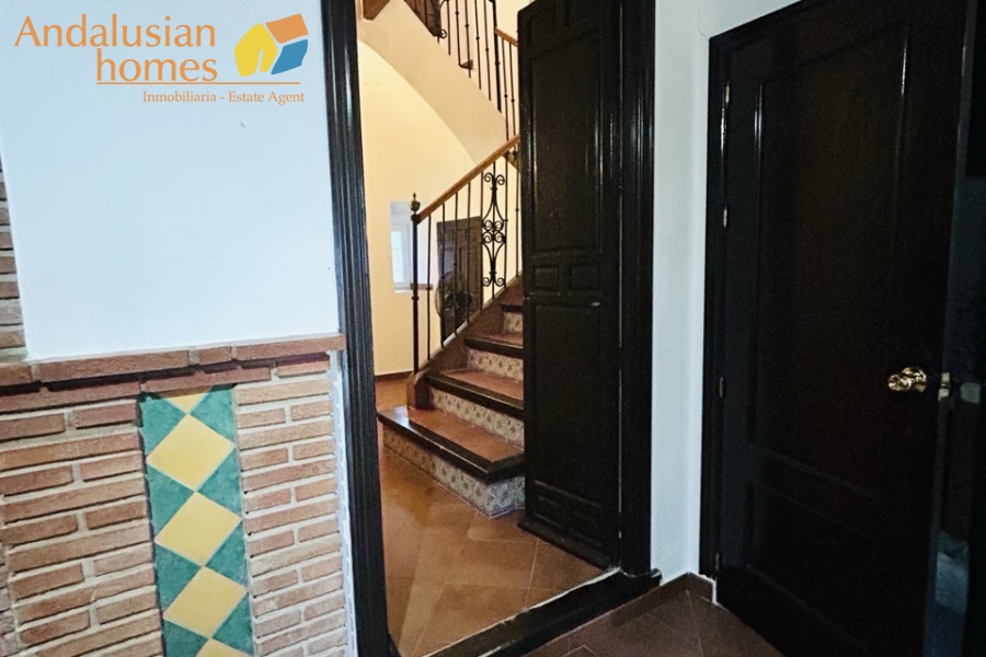cortijo Valle de Abdalajís, traditional cortijo Andalusia, country property with olive trees, rural house for sale Spain, cortijo with land Málaga, country home near Álora, Andalusian farmhouse for sale, rural property with outbuildings