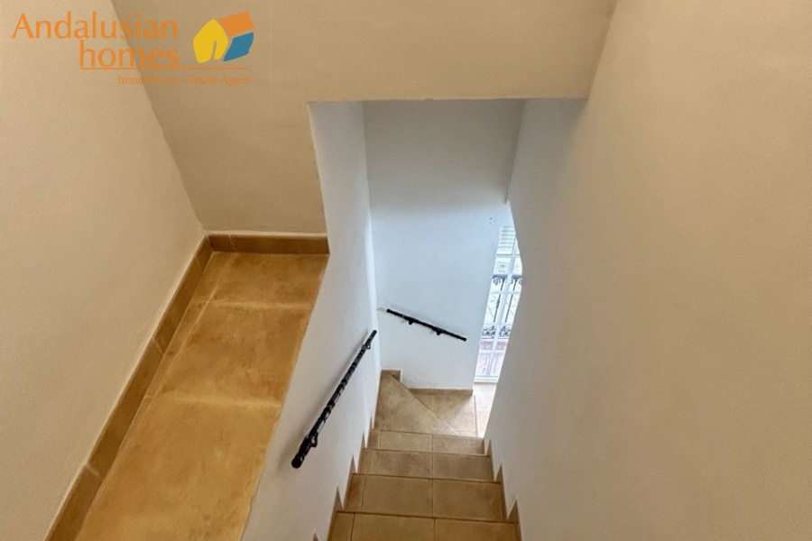Álora apartment, town centre property, two-storey apartment, Álora town living, property for sale Álora, Malaga apartment, Andalusia property, investment property Spain, walking distance amenities, residential apartment