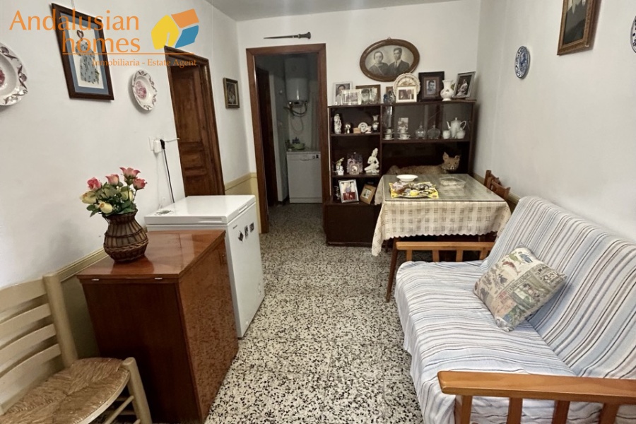 village house for sale Bermejo, property for sale Caracuel, village house Álora area, semi rural property Spain, Andalusian village house, house with garden Bermejo, house with roof terrace Spain, property with panoramic views Málaga, renovation potential property Spain, urban plot property Andalucía, house near El Chorro, country village house Málaga, Spanish village home for sale, investment property Andalucía