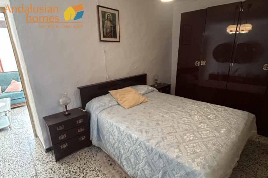 casa de pueblo Gibralgalia, vivienda rural Cártama, casa en venta Málaga interior, propiedad con parcela, casa con piscina, vivienda rural Andalucía, casa con garaje, casa de campo Cártama, inmueble rústico urbano