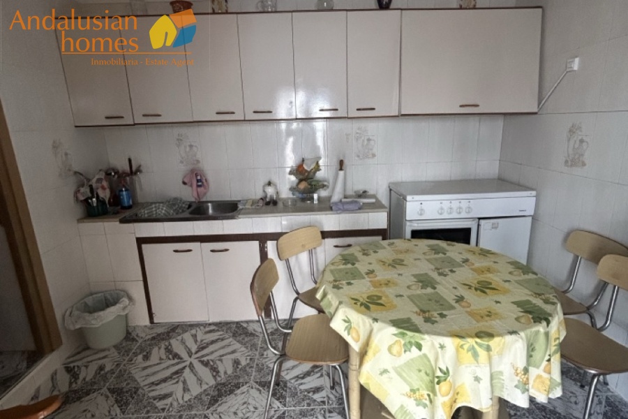 casa de pueblo Gibralgalia, vivienda rural Cártama, casa en venta Málaga interior, propiedad con parcela, casa con piscina, vivienda rural Andalucía, casa con garaje, casa de campo Cártama, inmueble rústico urbano