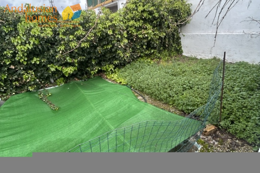 casa de pueblo Gibralgalia, vivienda rural Cártama, casa en venta Málaga interior, propiedad con parcela, casa con piscina, vivienda rural Andalucía, casa con garaje, casa de campo Cártama, inmueble rústico urbano