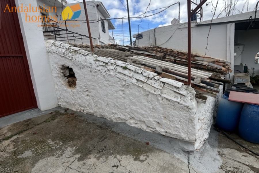 casa de pueblo Gibralgalia, vivienda rural Cártama, casa en venta Málaga interior, propiedad con parcela, casa con piscina, vivienda rural Andalucía, casa con garaje, casa de campo Cártama, inmueble rústico urbano