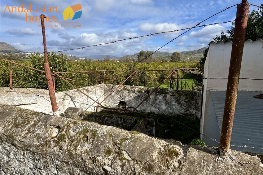 casa rústica, propiedad en Álora, finca en venta, casa de campo, parcela grande, vistas al campo, necesidad de reforma, agua de pozo, electricidad, jardín exterior
rustic house, property in Álora, country estate for sale, country home, large plot, countryside views, renovation needed, well water, electricity, outdoor garden
