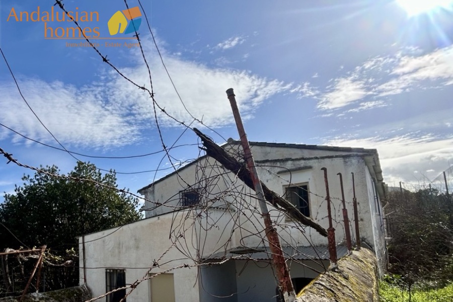 casa rústica, propiedad en Álora, finca en venta, casa de campo, parcela grande, vistas al campo, necesidad de reforma, agua de pozo, electricidad, jardín exterior
rustic house, property in Álora, country estate for sale, country home, large plot, countryside views, renovation needed, well water, electricity, outdoor garden