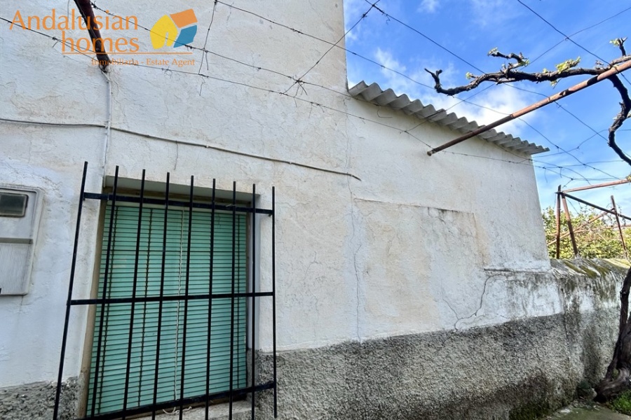 casa rústica, propiedad en Álora, finca en venta, casa de campo, parcela grande, vistas al campo, necesidad de reforma, agua de pozo, electricidad, jardín exterior
rustic house, property in Álora, country estate for sale, country home, large plot, countryside views, renovation needed, well water, electricity, outdoor garden