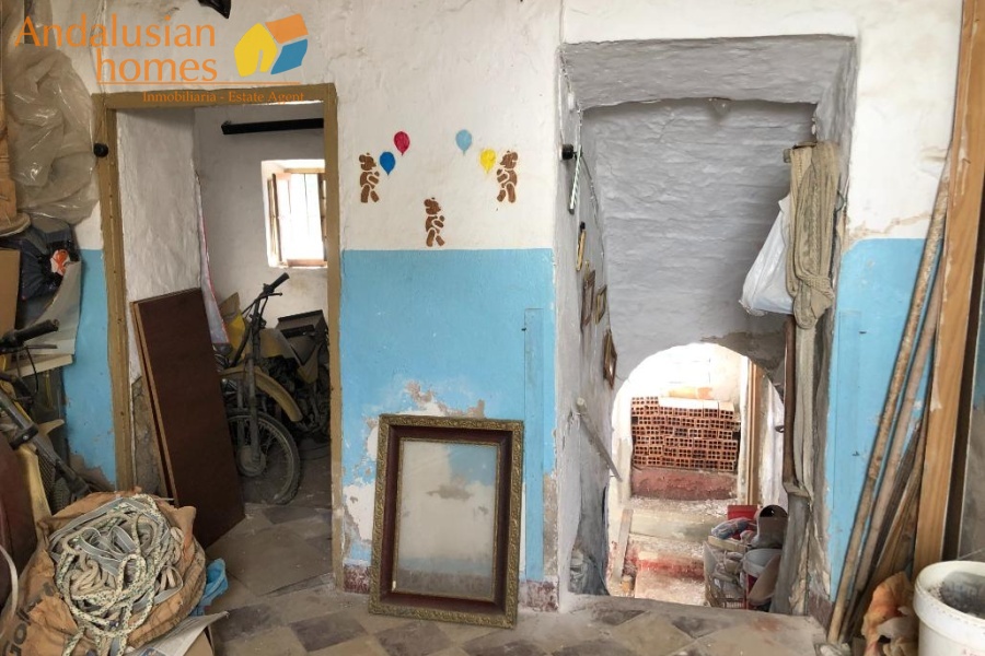 town house for reform, casa de pueblo para reformar, renovation project Spain, village house, property for renovation, inversión inmobiliaria, Spanish town house, casa para renovar, rental investment, proyecto de reforma, village property Spain