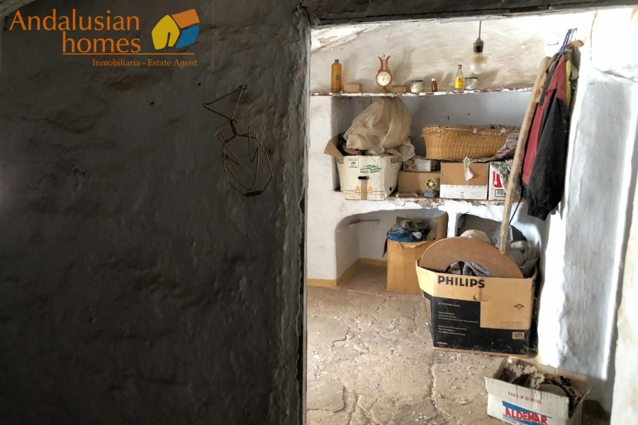 town house for reform, casa de pueblo para reformar, renovation project Spain, village house, property for renovation, inversión inmobiliaria, Spanish town house, casa para renovar, rental investment, proyecto de reforma, village property Spain