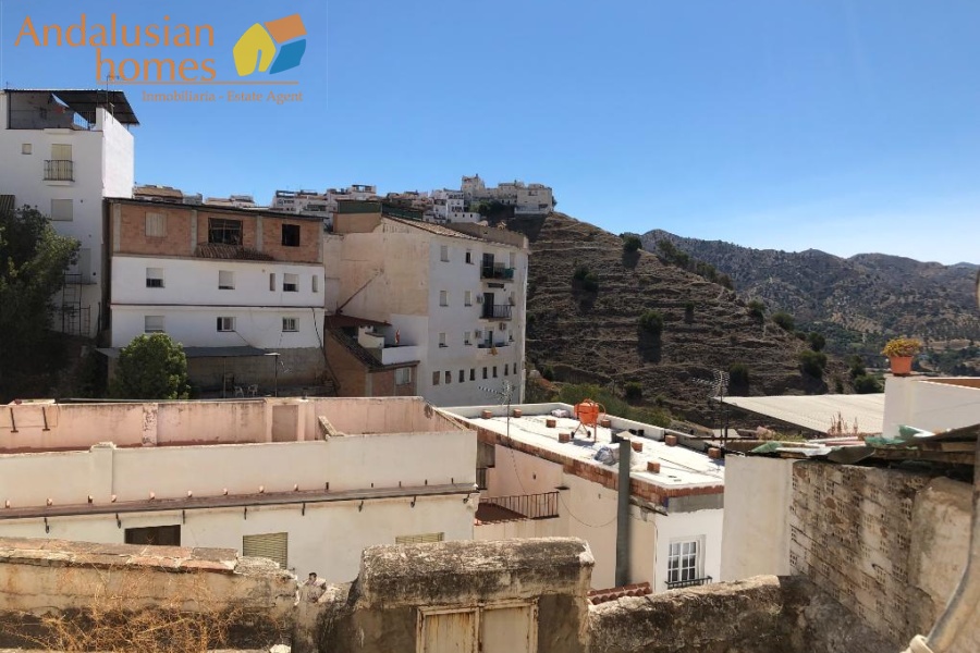 town house for reform, casa de pueblo para reformar, renovation project Spain, village house, property for renovation, inversión inmobiliaria, Spanish town house, casa para renovar, rental investment, proyecto de reforma, village property Spain