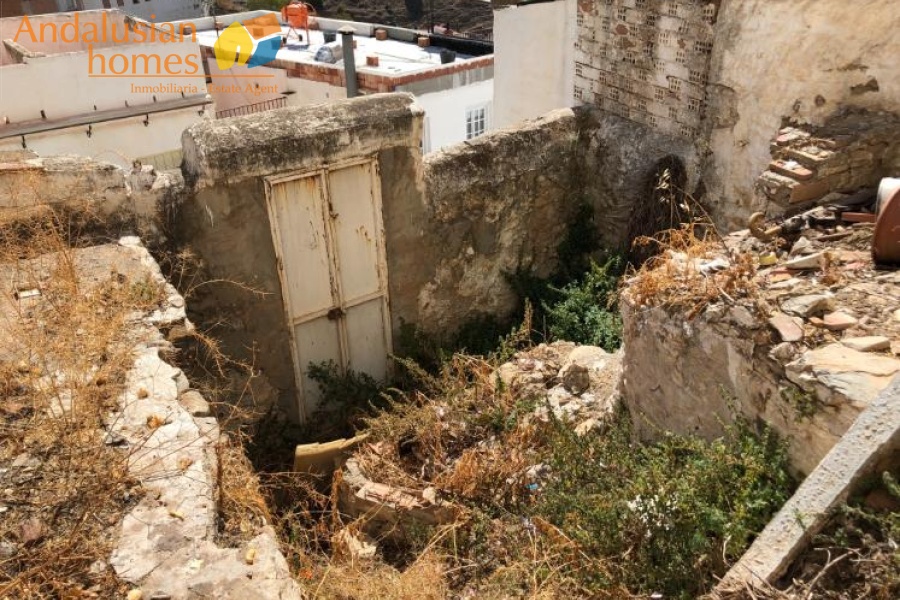 town house for reform, casa de pueblo para reformar, renovation project Spain, village house, property for renovation, inversión inmobiliaria, Spanish town house, casa para renovar, rental investment, proyecto de reforma, village property Spain