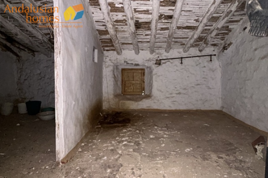town house for reform, casa de pueblo para reformar, renovation project Spain, village house, property for renovation, inversión inmobiliaria, Spanish town house, casa para renovar, rental investment, proyecto de reforma, village property Spain