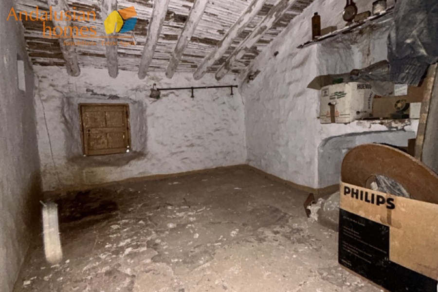 town house for reform, casa de pueblo para reformar, renovation project Spain, village house, property for renovation, inversión inmobiliaria, Spanish town house, casa para renovar, rental investment, proyecto de reforma, village property Spain