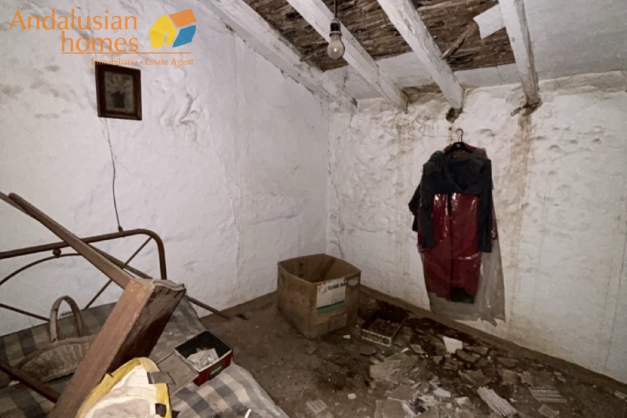 town house for reform, casa de pueblo para reformar, renovation project Spain, village house, property for renovation, inversión inmobiliaria, Spanish town house, casa para renovar, rental investment, proyecto de reforma, village property Spain