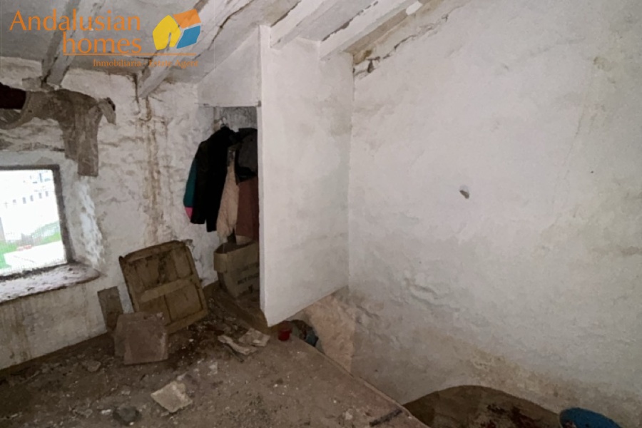 town house for reform, casa de pueblo para reformar, renovation project Spain, village house, property for renovation, inversión inmobiliaria, Spanish town house, casa para renovar, rental investment, proyecto de reforma, village property Spain