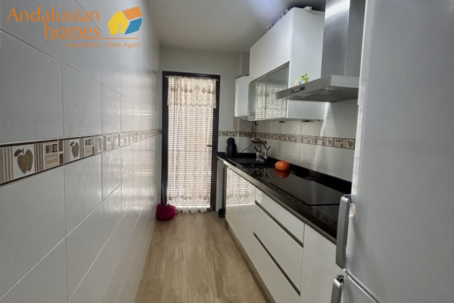 Álora, alquiler Álora, piso en alquiler Álora, apartamento en alquiler, alquiler larga temporada, long term rental Álora, apartamento amueblado, piso amueblado, centro de Álora, alquiler centro, 1 dormitorio, un dormitorio, balcón, cocina equipada, baño con ducha, moderno, bien presentado, listo para entrar, parking cercano, alquiler Málaga provincia
