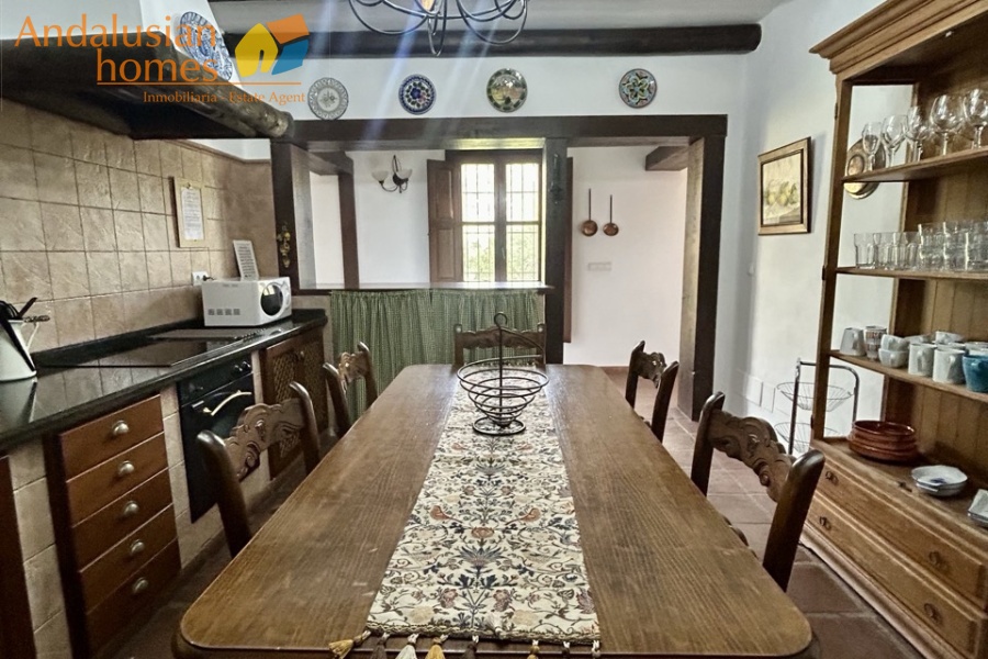 finca en venta Álora, casa rural Málaga, propiedad con olivos, finca con 60.000m2, casa con piscina Málaga, casa con apartamento independiente, casa de invitados, finca con 7 dormitorios, propiedad campo Andalucía, acceso A357 Málaga