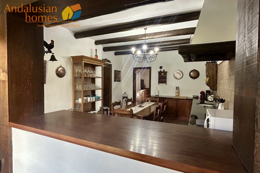 finca en venta Álora, casa rural Málaga, propiedad con olivos, finca con 60.000m2, casa con piscina Málaga, casa con apartamento independiente, casa de invitados, finca con 7 dormitorios, propiedad campo Andalucía, acceso A357 Málaga