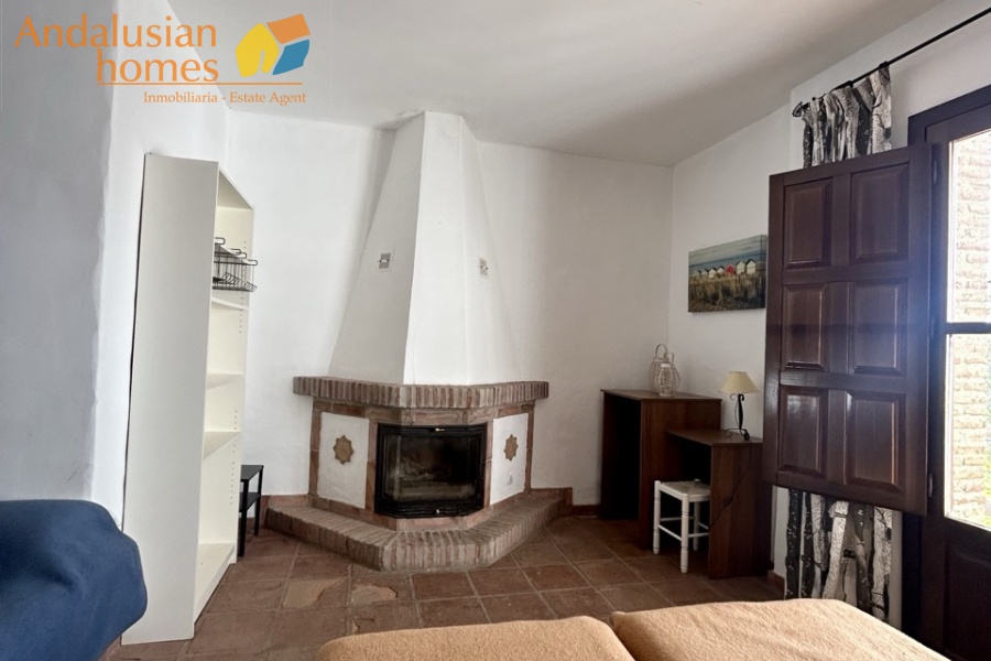 finca en venta Álora, casa rural Málaga, propiedad con olivos, finca con 60.000m2, casa con piscina Málaga, casa con apartamento independiente, casa de invitados, finca con 7 dormitorios, propiedad campo Andalucía, acceso A357 Málaga
