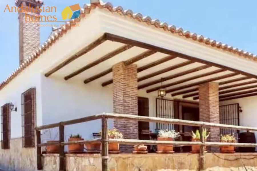 finca en venta Álora, casa rural Málaga, propiedad con olivos, finca con 60.000m2, casa con piscina Málaga, casa con apartamento independiente, casa de invitados, finca con 7 dormitorios, propiedad campo Andalucía, acceso A357 Málaga
