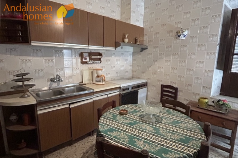 cocina con mesa