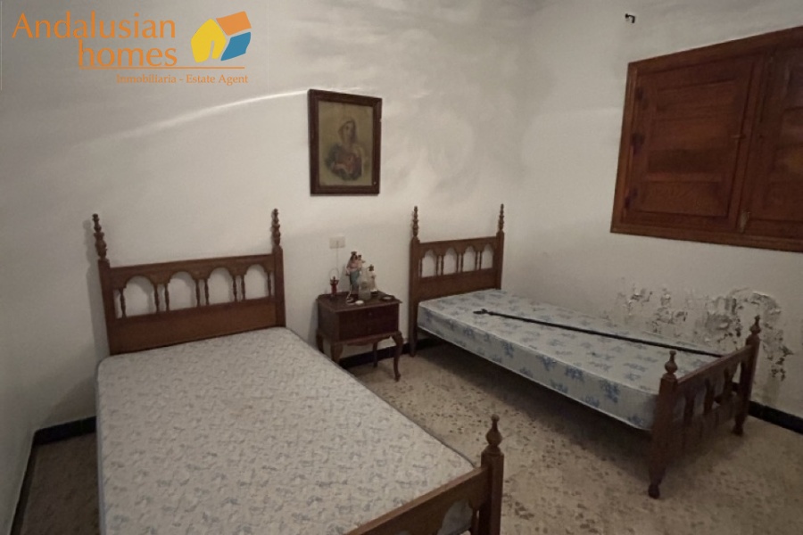rear bedroom