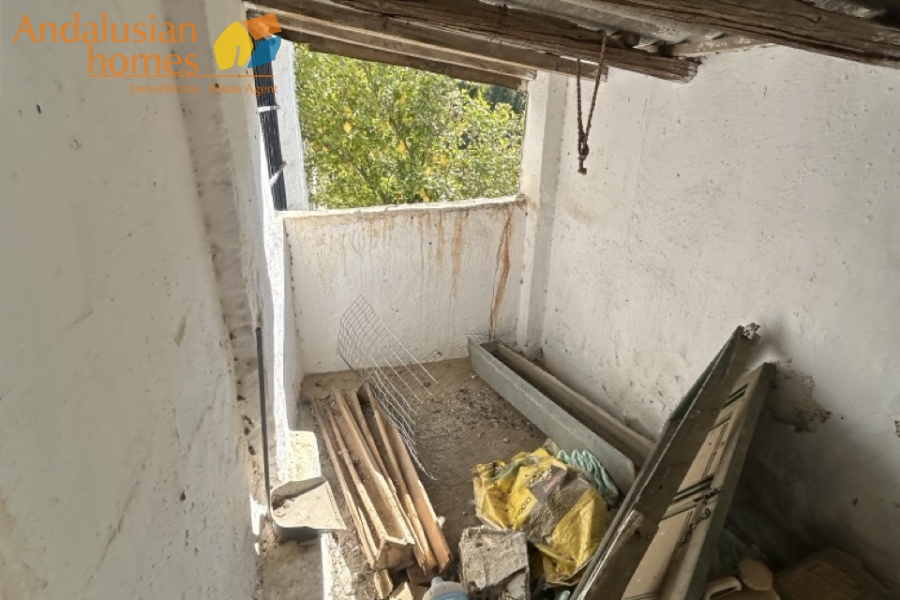 Álora property, country house Spain, rural property Málaga, house with land Álora, renovation project Spain, finca Málaga, traditional Spanish house, property investment Spain, countryside home, house with fruit trees, real estate Álora, Andalusia property